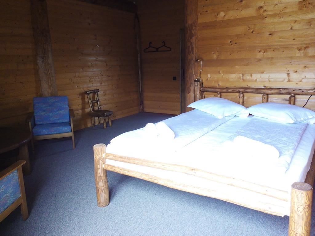 Casa Muntelui - Sambata Guest House ซิมบาตา เด ซุส ห้อง รูปภาพ