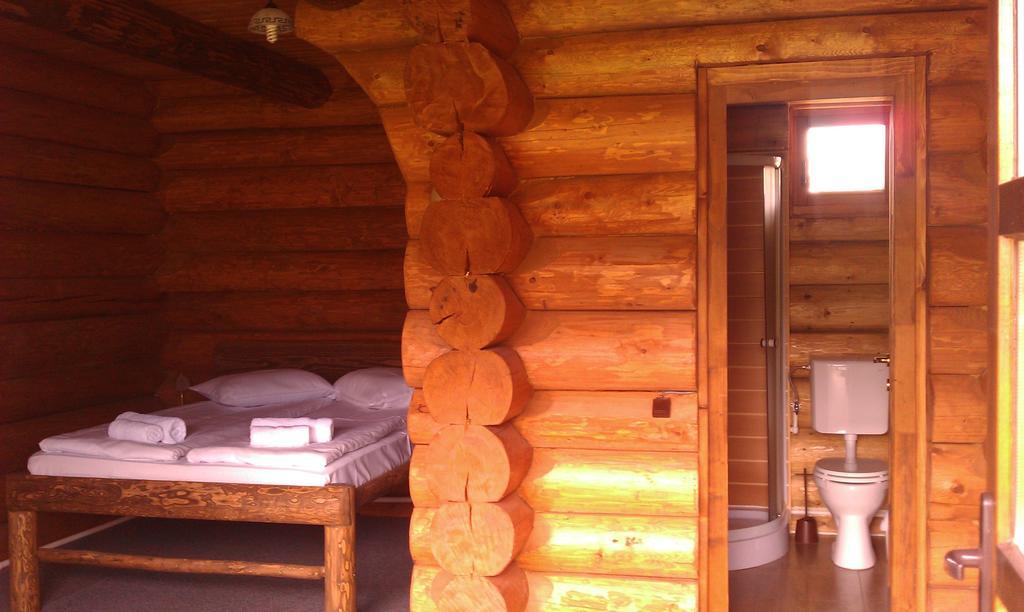 Casa Muntelui - Sambata Guest House ซิมบาตา เด ซุส ห้อง รูปภาพ